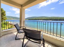 Mamin san, ξενοδοχείο σε Cres