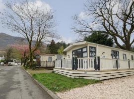 Loch Lomond Holiday Home, villa in Arrochar