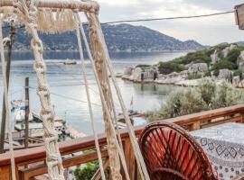 Naturally Designed Secluded Villa in Kekova, hotel barat a Kaleucagız