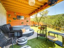 Family-Friendly Canyon Lake Rental with Hot Tub!