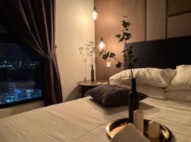 Le Pavilion Premium Suite, Condo at Puchong, hotel with jacuzzis in Puchong