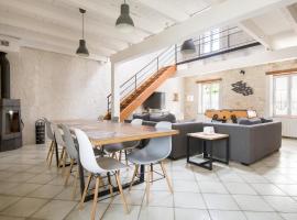 MACÉDOCY Maison de charme au cœur du Village, hotel i Sainte-Marie-de-Ré