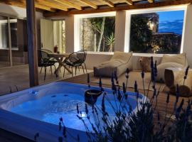 Levantes House Mykonos, hotel with jacuzzis in Ano Mera