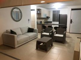 CONDOMINIO EN GIRARDOT, hotel in Girardot