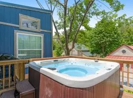 Tiny Homes on Pleasant