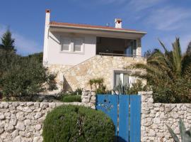Cosy house by the sea, Hotel in Ist