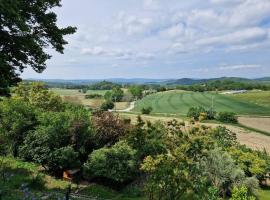 Aux murmures de la nature, hôtel à Vaunaveys près de : Golf du Domaine de Sagnol