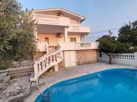 Villa Dedin