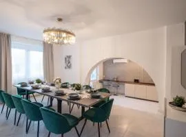 Stylish Vacation Home with AC - Stílusos légkondicionált nyaraló