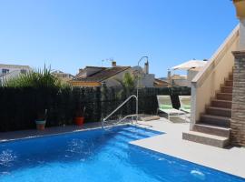 Cozy Villa in Campasol with private pool, hotel sa Mazarrón