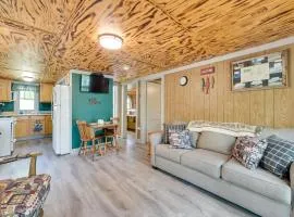 Hike and Snow Play! Waterfront Paradise Lake Retreat