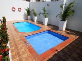 Hotel Rodadero Inn By GEH Suites, hotel em Santa Marta