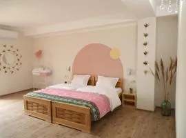 hOlarooms N1