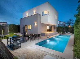 Stunning Home In Pula