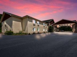 SureStay Plus Hotel by Best Western Berkeley Springs, hotel di Berkeley Springs