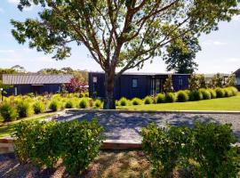 Plume Villas, hotel with parking in Matakana