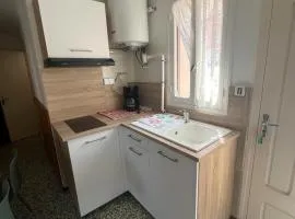 Maison 2 chambres à Saint-André, proche plages et Espagne, terrasse spacieuse, ménage inclus - FR-1-732-36