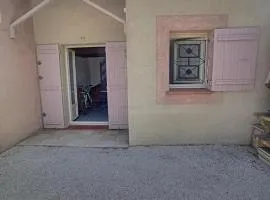 Pavillon climatisé avec terrasse, 10 min. de la plage, parking privatif inclus, tout confort - FR-1-732-45