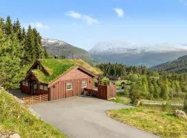 Beautiful Home In Stryn With Kitchen