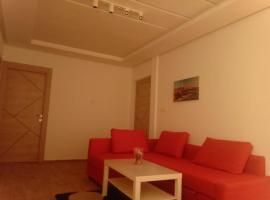 Apartment Hotel With Restaurant & Parking, hotel a Taza