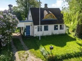 Beautiful Home In Stege With Sauna, Wifi And 3 Bedrooms