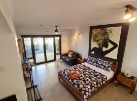 The Courtyard - Garden View Studio