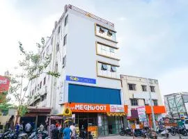 FabHotel Gargi Galuxe - Nr Ankushrao Natyagruha
