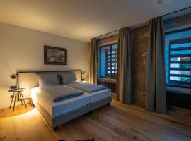 LANDHOTEL ALTE ZOLLSTATION- Historical Building, хотел в Pittenhart