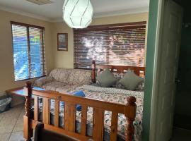 lovey studio with bathroom and kitchen, hotel a Perth