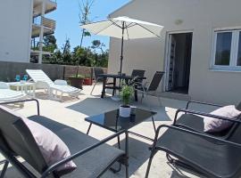 Apartman Punta Radman, hotel em Petrcane