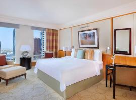 Ritz Carlton Residences DIFC Downtown Dubai, hotell i nærheten av Emirates Towers t-banestasjon i Dubai