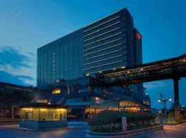 Sheraton Grand Bangalore Hotel at Brigade Gateway