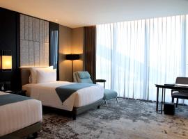 JHL Solitaire Gading Serpong, hotel in Serpong