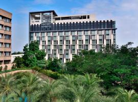 Courtyard by Marriott Hyderabad, hotel a Hussain Sagar-tó környékén Haidarábádban