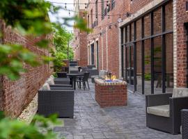 Courtyard Winston-Salem Downtown, viešbutis mieste Vinstonas-Seilemas, netoliese – M C Benton Jr Convention Center