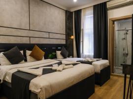 La Pazza Suites, hotel em Cihangir, Istambul