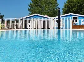 CAMPING LES EMBRUNS 3*