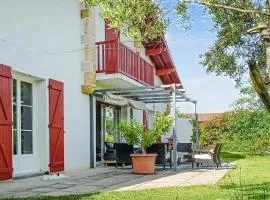 Nice Home In La Bastide-Clairence