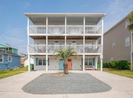Completely Remodeled - Beach Access 3 Doors Down - Near Kure Beach Pier