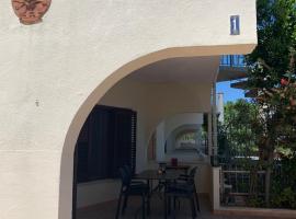 Mari-Mare Home: Rodi Garganico'da bir otoparklı otel