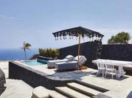 Theano Cave Suites & Villas