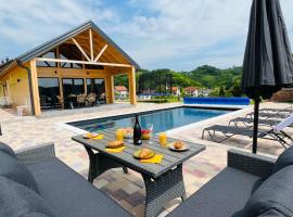 Holiday House Novus, casa o chalet en Selno