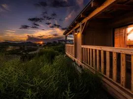 Miners Cabin #4 - One Queen Bed - Private Balcony with Views