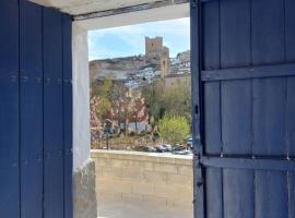 Casa Cueva EL PORTÓN: Alcalá del Júcar'da bir otel