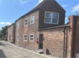 Cosy newly renovated 3 bedroom house - Town centre Horncastle, holiday home in Lincolnshire