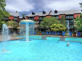 Sheraton Westport Lakeside Chalet