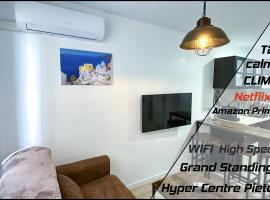 Appartements calmes - Standing - Hypercentre - CLIM - WIFI - Netflix, hotel v Montpellieru