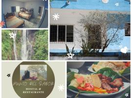HOSTEL RESTAURANTE PUNTO DEL SABOR: Santa Marta'da bir otoparklı otel