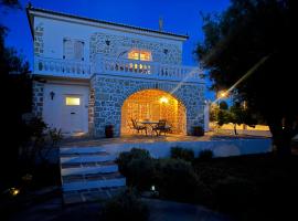 Villa Ancora Spetses, villa Szpéceszben