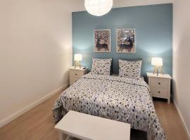 Appartement 1 Chambre, cuisine, coin salon, salle de bain, vacation rental in Saint-Claude